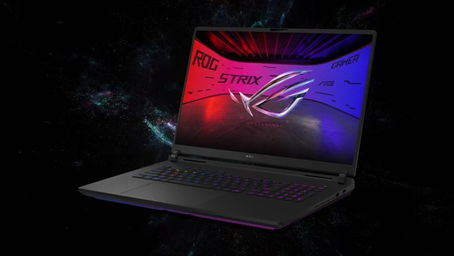 El propietario de un ASUS ROG Strix SCAR 18 solucionó semanas de problemas de fallos en los puertos USB y chasquidos en el audio de su portátil gaming de gama alta utilizando simplemente masilla
