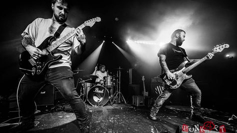 Farewell to Chebs: Around 7’s Explosive EP Delivers Pop Punk Perfection!