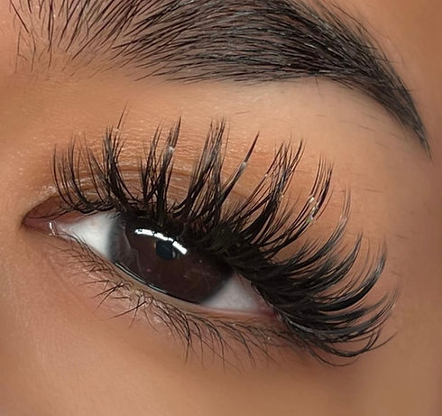 extensions de cils avec effet wet look
