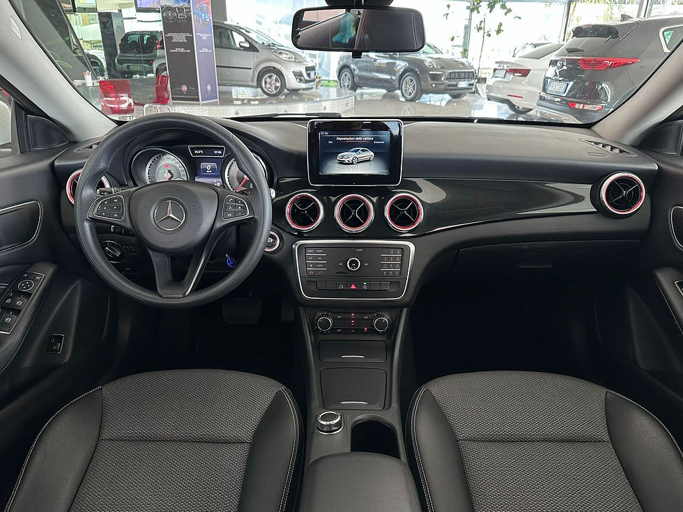 Miniatura: MERCEDES CLA 180d automatic AMG