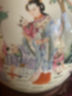 Thumbnail: Bolos-los-altos-hills-estate-sales-18th-century-qiunlong-dynasty-chinese -ceramics