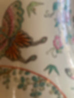 Thumbnail: Bolos-los-altos-hills-estate-sales-18th-century-qiunlong-dynasty-chinese -ceramics