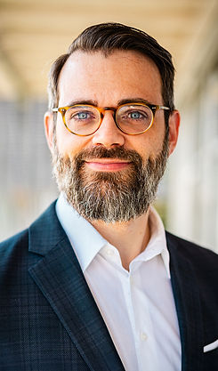 portrait_albrecht.jpg
