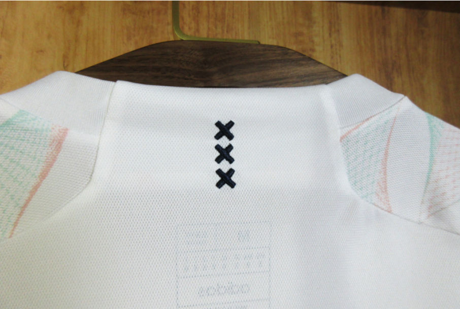 Miniatura: Ajax 2024 Visitante 