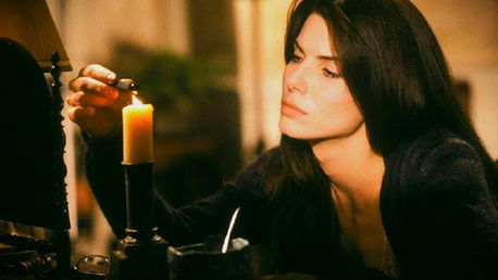 Sandra Bullock como Sally Owens em Da Magia à Sedução