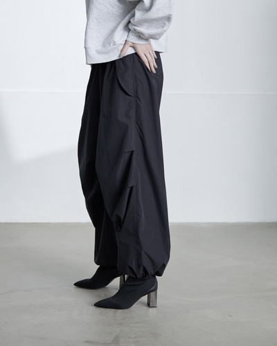PARACHUTE PANTS -black- | SISII