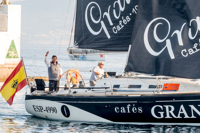 El Cafés Granell vence en el autonómico de regatas de altura entre Cullera y Formentera