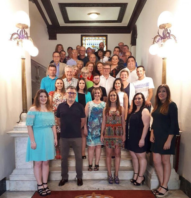 La Junta Local Fallera de Sueca presenta oficialment a la Fallera Major 2018 i la Seua Cort d'Ho