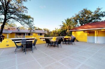 Thumbnail: Roatan, Islas de La Bahia, Hotel Henry's Cove (​​​​​​​#IDH01)