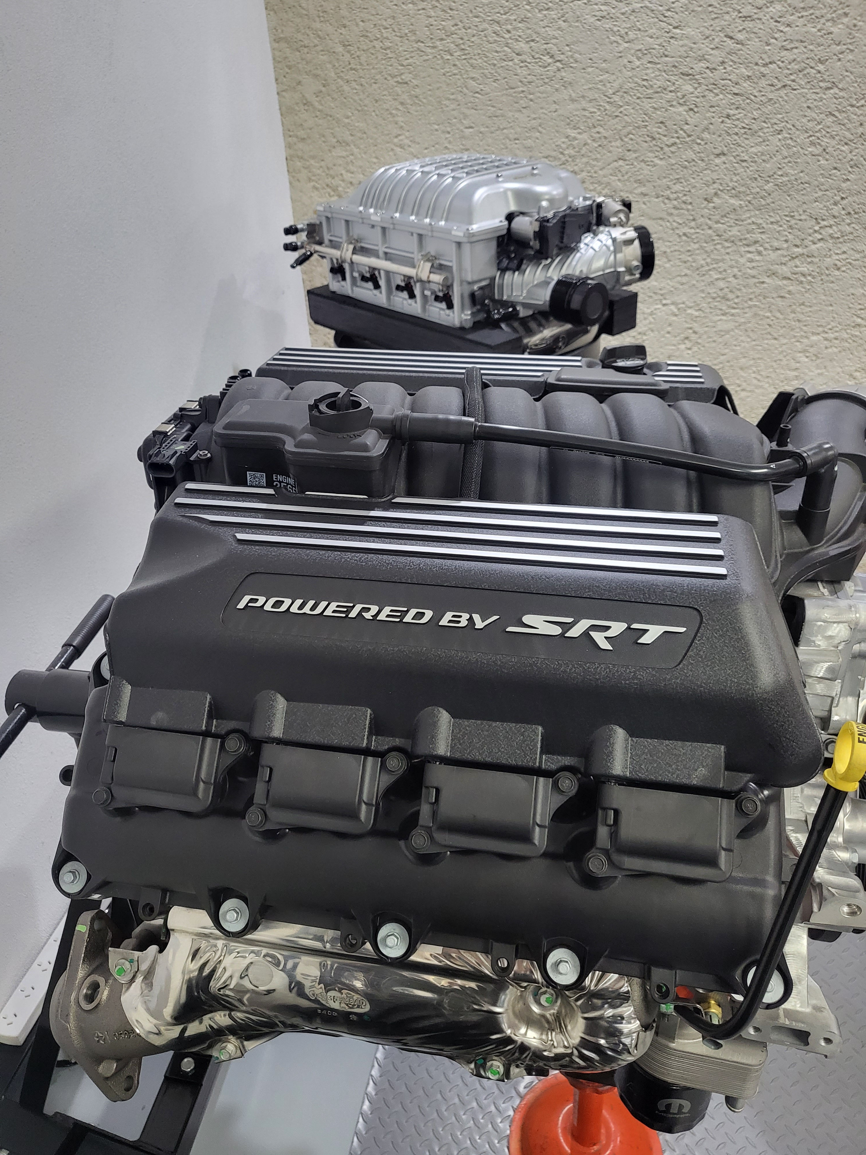 6.4L Hemi Crate Engine