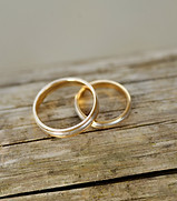 Gold wedding rings
