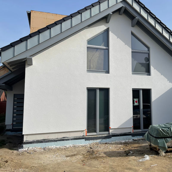 Holzhaus kaum wieder zu erkennen