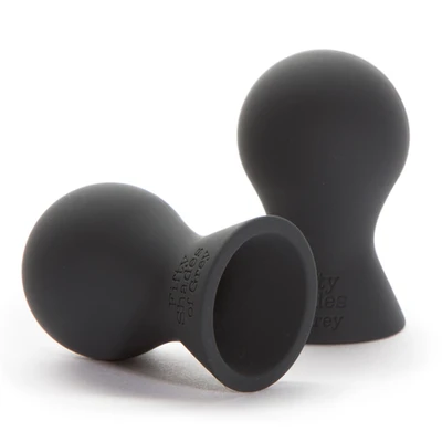 Fifty Shades of Grey Nipple Suckers • חמישים גוונים של אפור: יונקי פטמות בואקום