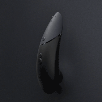 Womanizer Next 3D • וומנייזר נקסט: ויברטור יונק עם קליימקס קונטרול ומשב תלת ממדי