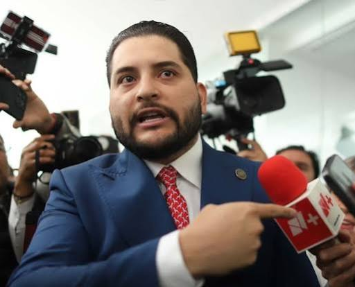 Tensión entre diputados de Morena y PRI por el desafuero de "Alito" Moreno