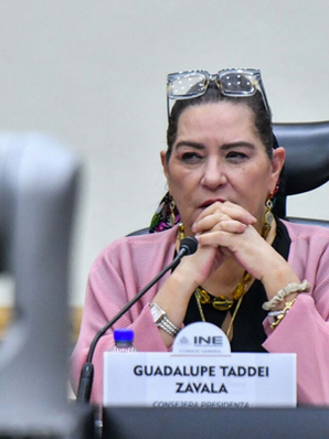 Taddei renuncia al INE: escándalos acorralan a la presidenta electoral