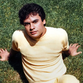 Revelan archivo íntimo de Juan Gabriel en documental de Netflix