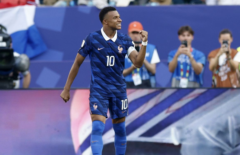Francia 2-0 sobre Marruecos y es el primer semifinalista.