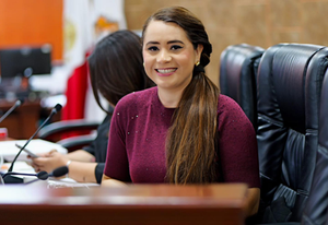 Exigen explicaciones a diputada de Morena detenida con 800,000 pesos en la frontera