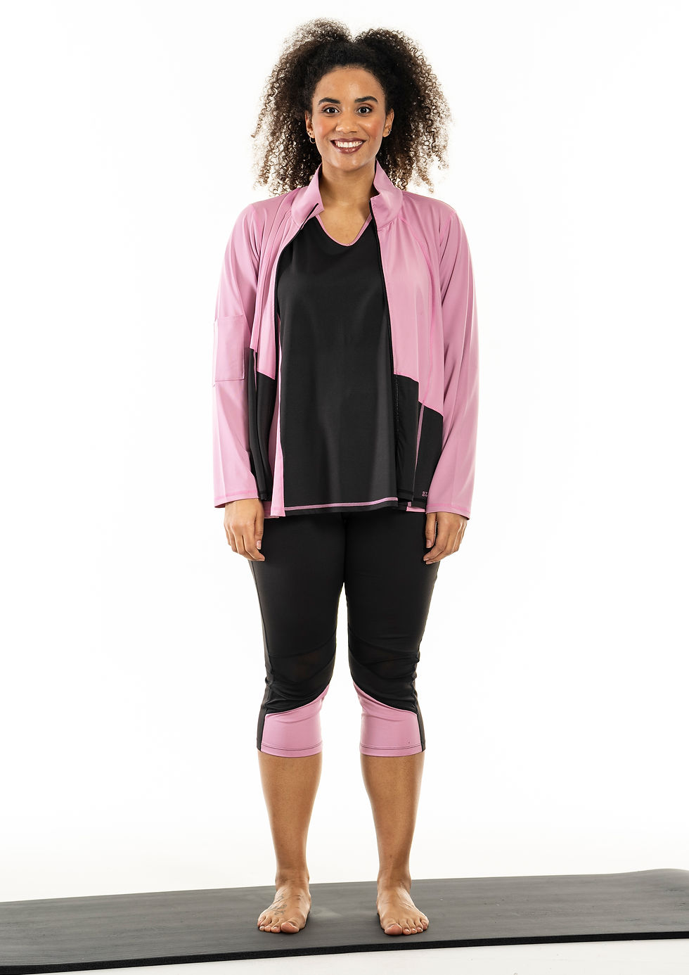Thumbnail: Short Leggings - طماق قصيرة