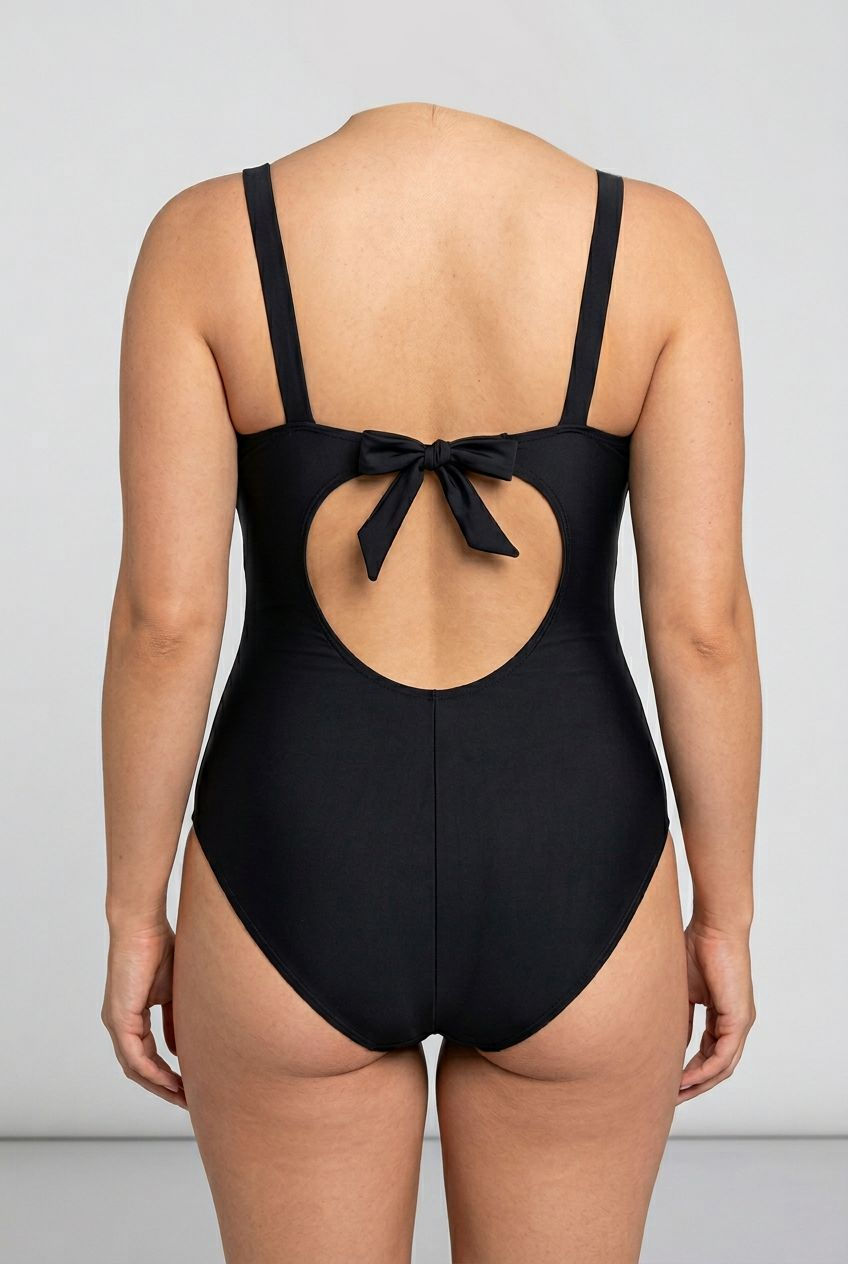 الصورة المصغرة: Swim suit -	بدلة سباحة