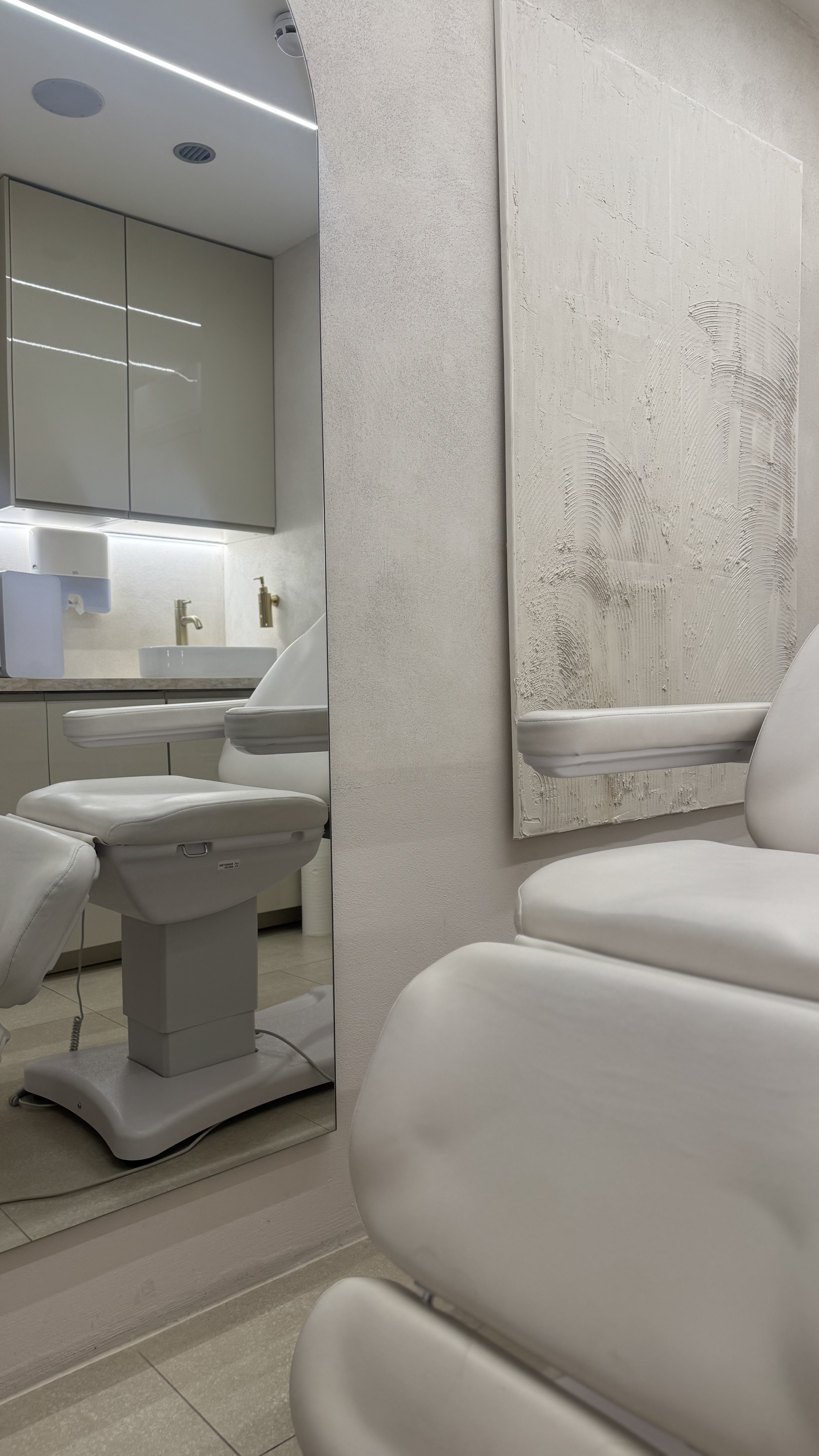 Modern and serene clinical setting at Glow Face Aesthetic in London