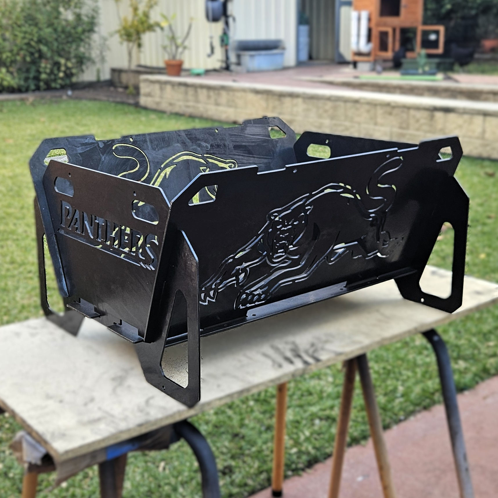 Penrith Panthers inspired FlatMate Fire Pit