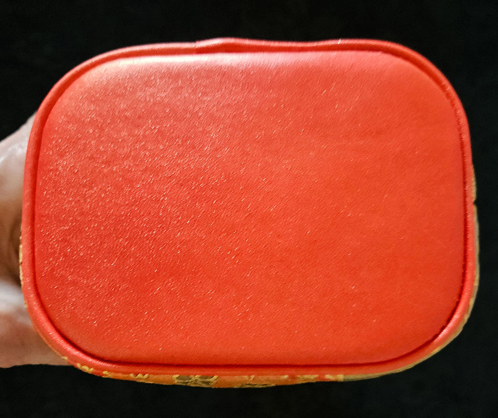 Thumbnail: Petite Vintage Japanese Vinyl Fabric Handbag H1397 Purse