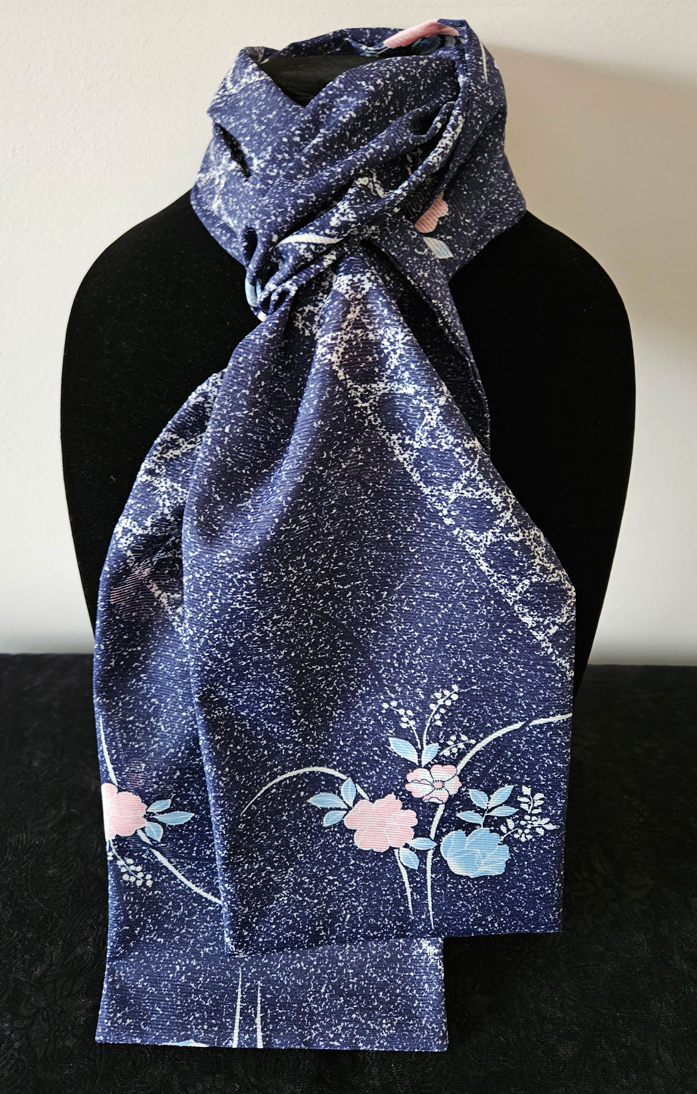 Japanese Kimono Scarf S4159 - Sheer Purple Speckle Floral