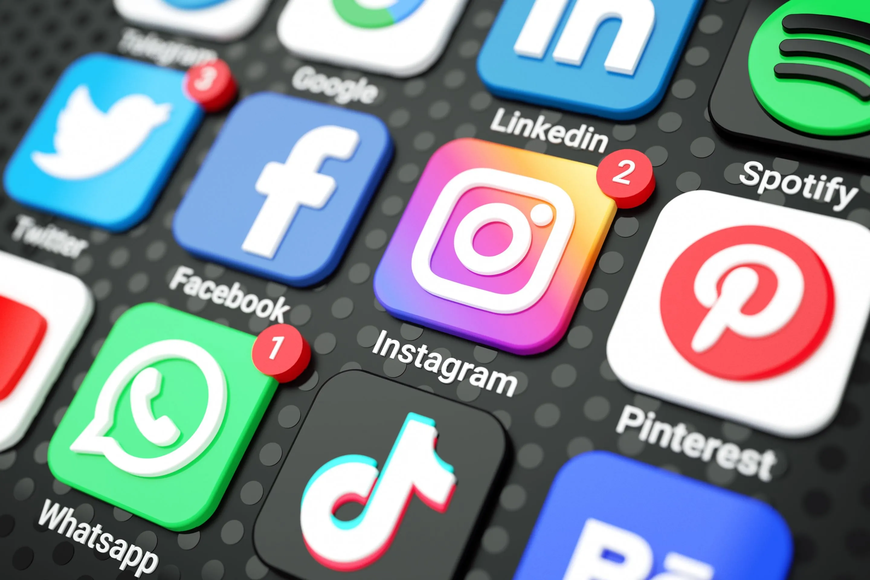 social-media-icons-logos-mobile-phone-screen-3d-scaled.webp