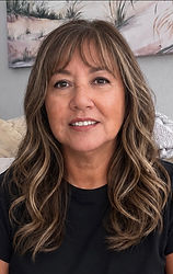 Lisa Janecko-Helledy.jpg
