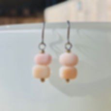 Peruvian pink opal earrings ペルービアンピンクオパール