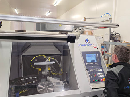 Tests de performance sur une machine d'affûtage