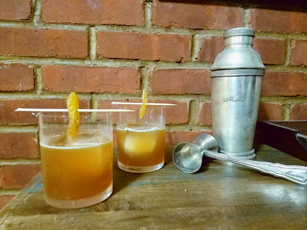 Lemon & Honey Rum Cocktail