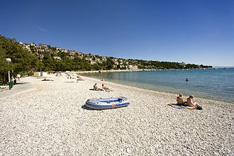 rabac_strand-maslinica_01.jpg
