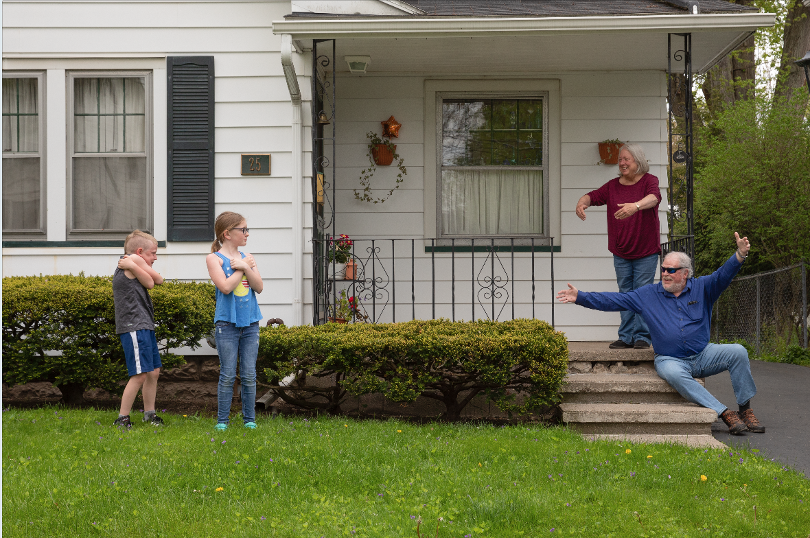 Jennifer Lyons (her parents and children)