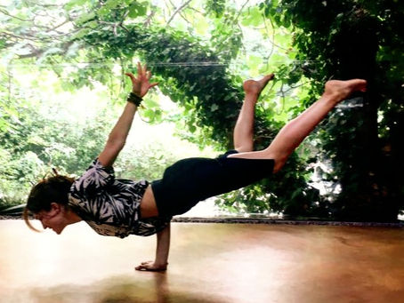 YOGA NEDEN SADECE BİR FİZİKSEL EGZERSİZ DEĞİLDİR ?