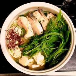 さばと春菊の鍋