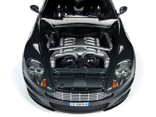 AstonMartin BOND DBS 1；18 アストンマーティン AUTOWORLD AWSS123 1:18 ASTON MARTIN DBS SILVER QUANTUM OF SOLACE