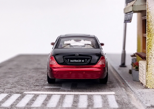 Maybach62ミニカー AUTOart 1:43 Maybach 62 LWB, Light Blue/Dark Blue