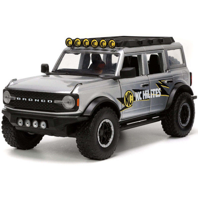 Thumbnail: 2021 FORD BRONCO TRUCK EXTRA WHEELS 1/24 SCALE DIECAST CAR MODEL JADA TOYS 33852