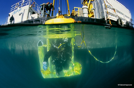 Frederic Bassemayousse - Photographe - Mi Air Mi Eau Photo, scaphandrier, plongeur professionnel, commercial diver, diving bell, bulle de plongée