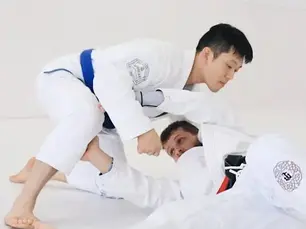 dult BJJ training in Nashville at Liberdade Jiu Jitsu.