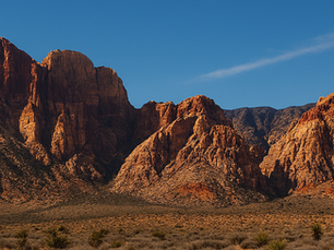 Image highlighting the importance of using a local Las Vegas title company in the 2026 balanced housing market.