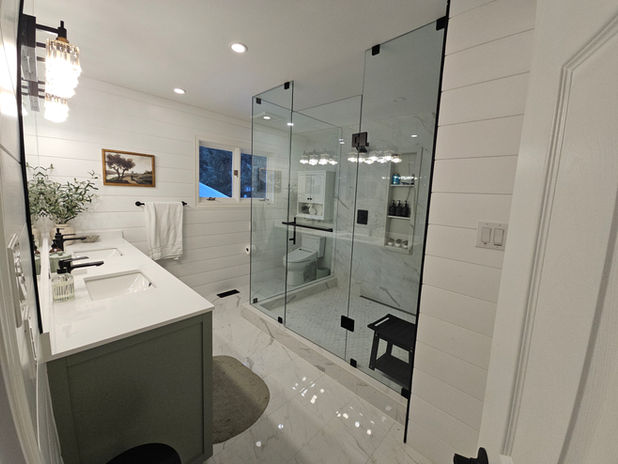 Bathroom remodel in Muskoka with double vanity and custom finishes