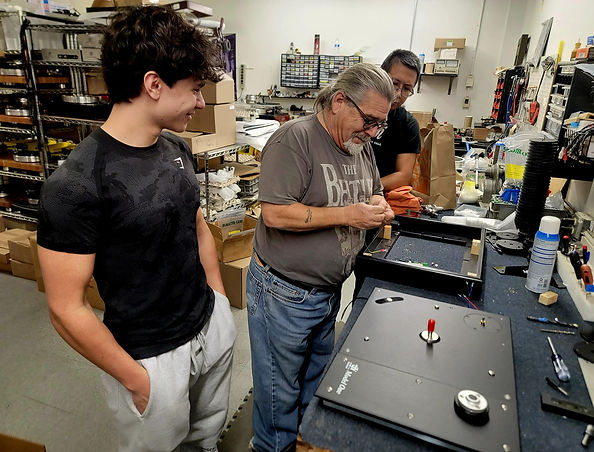 Howie teaching how to attach a sub chassis to a Model One Turntable