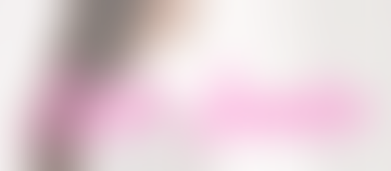 10 Best Estée Lauder The Queen of Skincare! Almost everyone owns one of these timeless treasures