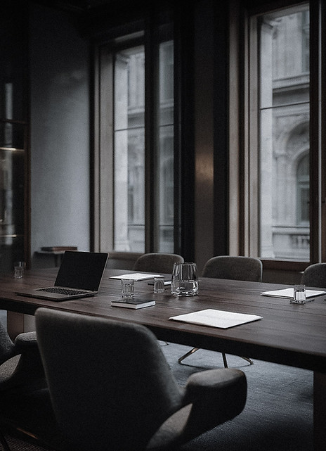 Boardroom setting representing Menity retained executive search for CEO, Board and C-level appointments across CEE.