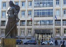 Bari, indagine per voto di scambio: gli arrestati si avvalgono della facoltà di non rispondere