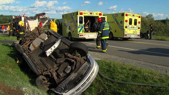 Accident impliquant trois véhicules